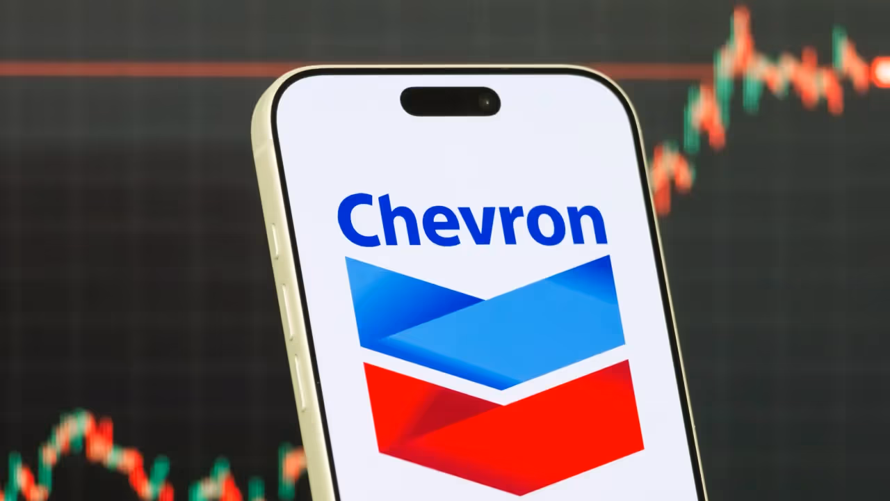 https://stocktwits.com/news articles/markets/equity/cvx stock extends gains overnight chevron reportedly nears deal for giant venezuelan oil fields/cZsAQmxRJuI https://stocktwits.com/news articles/markets/equity/cvx stock extends gains overnight chevron reportedly nears deal for giant venezuelan oil fields/cZsAQmxRJuI