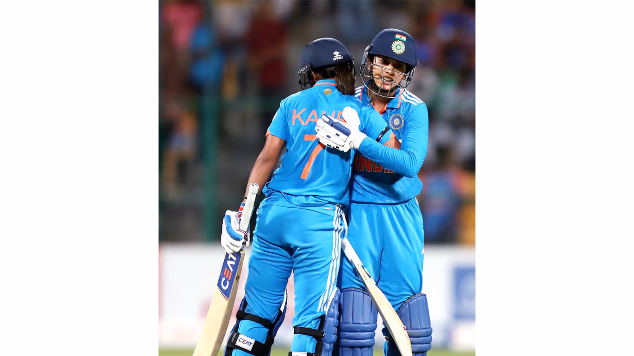 Harmanpreet Kaur and Smriti Mandhana (Photo: ANI) Harmanpreet Kaur and Smriti Mandhana (Photo: ANI)