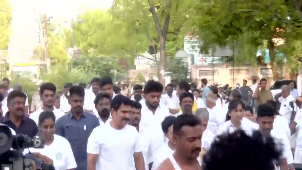 TN Minister CTR Nirmal Kumar participated in 'SAY NO DRUGS' walkathon (Photo/ANI) TN Minister CTR Nirmal Kumar participated in 'SAY NO DRUGS' walkathon (Photo/ANI)