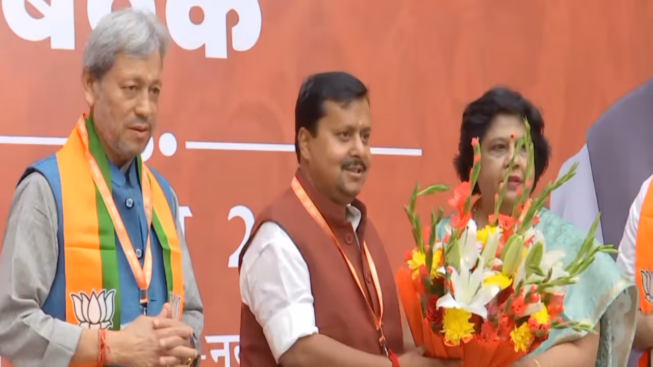 BJP national president Nitin Nabin with new BJP national officer bearers (Photo/ANI) BJP national president Nitin Nabin with new BJP national officer bearers (Photo/ANI)