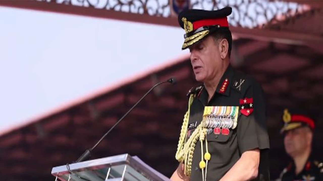 Lieutenant General Dhiraj Seth (Photo/X@IaSouthern)