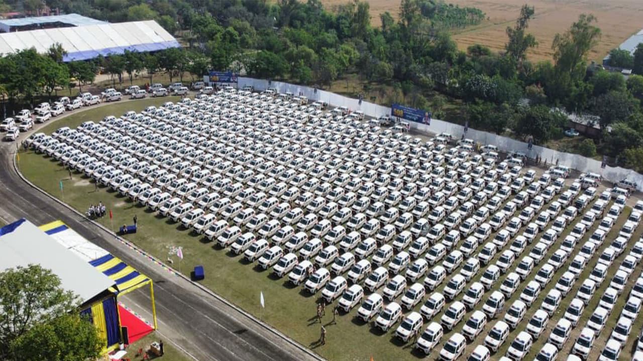 Punjab CM Bhagwant Mann flags off 508 emergency response vehicles (Photo/AAP PRO) Punjab CM Bhagwant Mann flags off 508 emergency response vehicles (Photo/AAP PRO)
