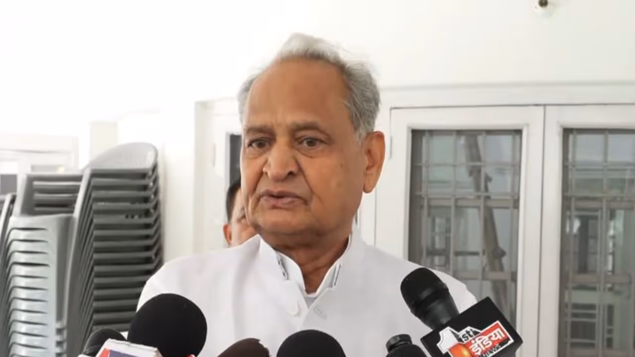 Former Rajasthan Chief Minister Ashok Gehlot (Photo/ANI) Former Rajasthan Chief Minister Ashok Gehlot (Photo/ANI)