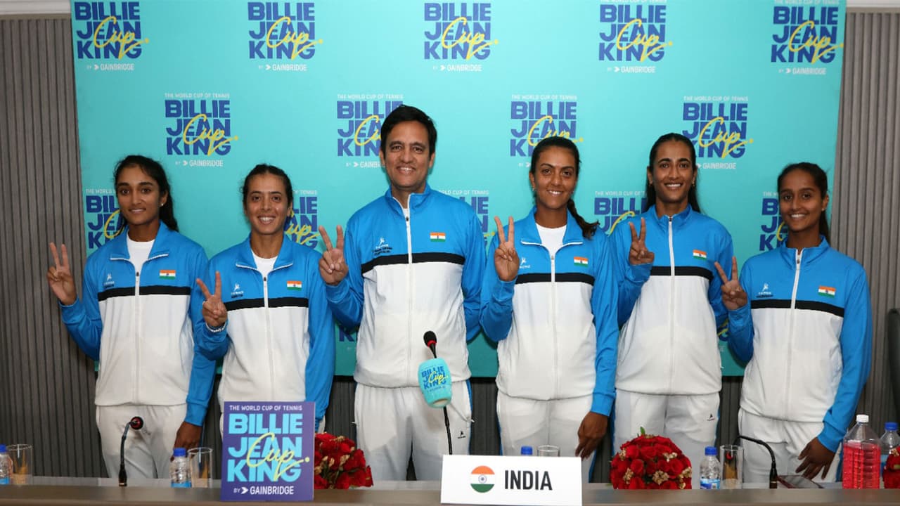 Sahaja Yamalapalli, Ankita Raina, Vishal Uppal (Captain), Zeel Desai, Rutuja Bhosale, Vaishnavi Adkar (L R). (Photo: BJK Cup) Sahaja Yamalapalli, Ankita Raina, Vishal Uppal (Captain), Zeel Desai, Rutuja Bhosale, Vaishnavi Adkar (L R). (Photo: BJK Cup)
