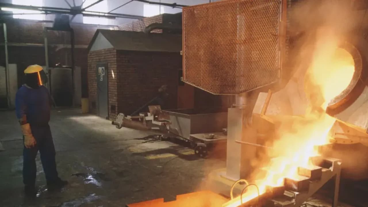 Gold Tops $3,000, Boosts Newmont and Other Mining Stocks On Safe Haven Demand Amid Trump’s Tariff War Gold Tops $3,000, Boosts Newmont and Other Mining Stocks On Safe Haven Demand Amid Trump’s Tariff War