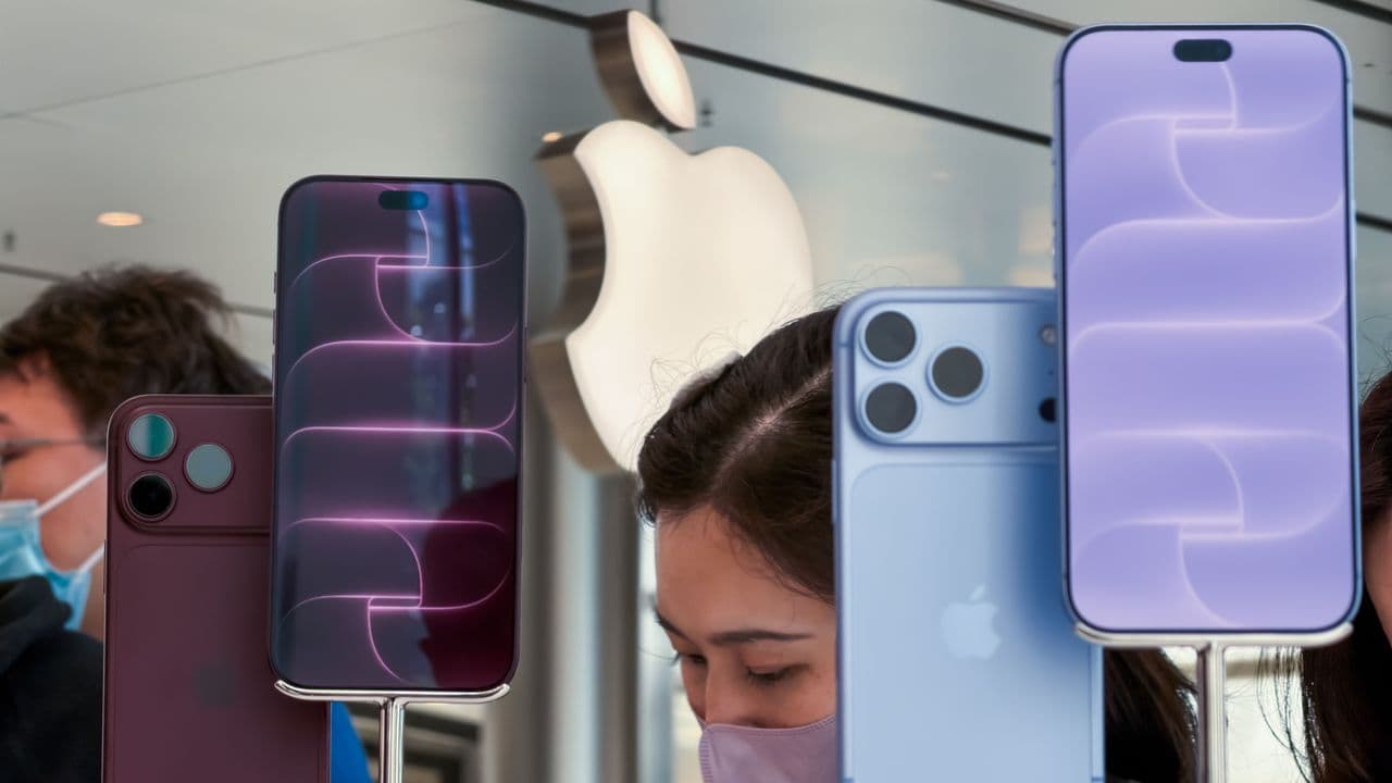 https://stocktwits.com/news articles/markets/equity/aapl stock hits record highs apple reportedly explores screenless health trackers and other wearables following i phone duo launch/cZMPw0uRB7J https://stocktwits.com/news articles/markets/equity/aapl stock hits record highs apple reportedly explores screenless health trackers and other wearables following i phone duo launch/cZMPw0uRB7J