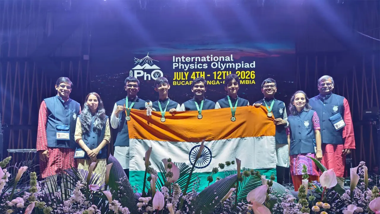Gold medalists in the International Physics Olympiad (Photo: X@narendramodi) Gold medalists in the International Physics Olympiad (Photo: X@narendramodi)