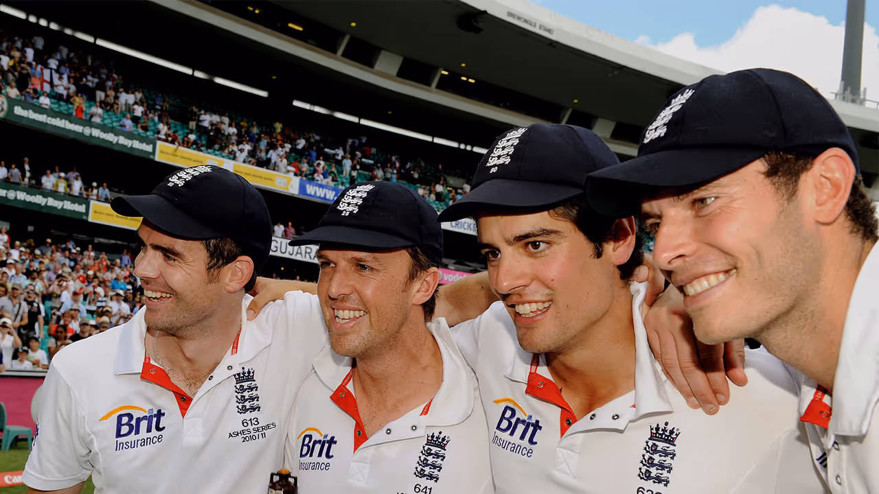 England players celebrating with the Ashes urn (Photo: @ICC X) England players celebrating with the Ashes urn (Photo: @ICC X)