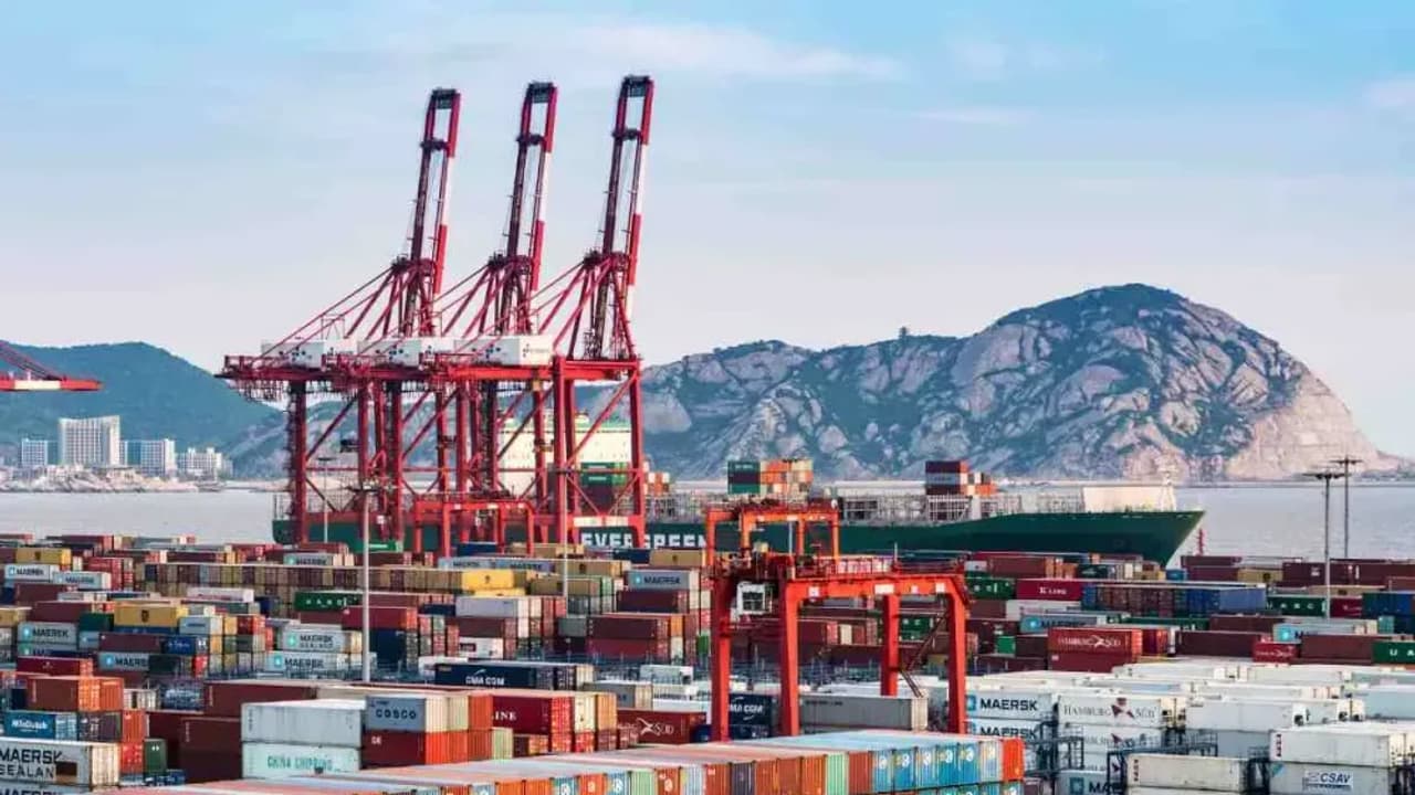 https://stocktwits.com/news articles/markets/equity/china s port activity rises despite tariff concerns/chQSkfPRbX3