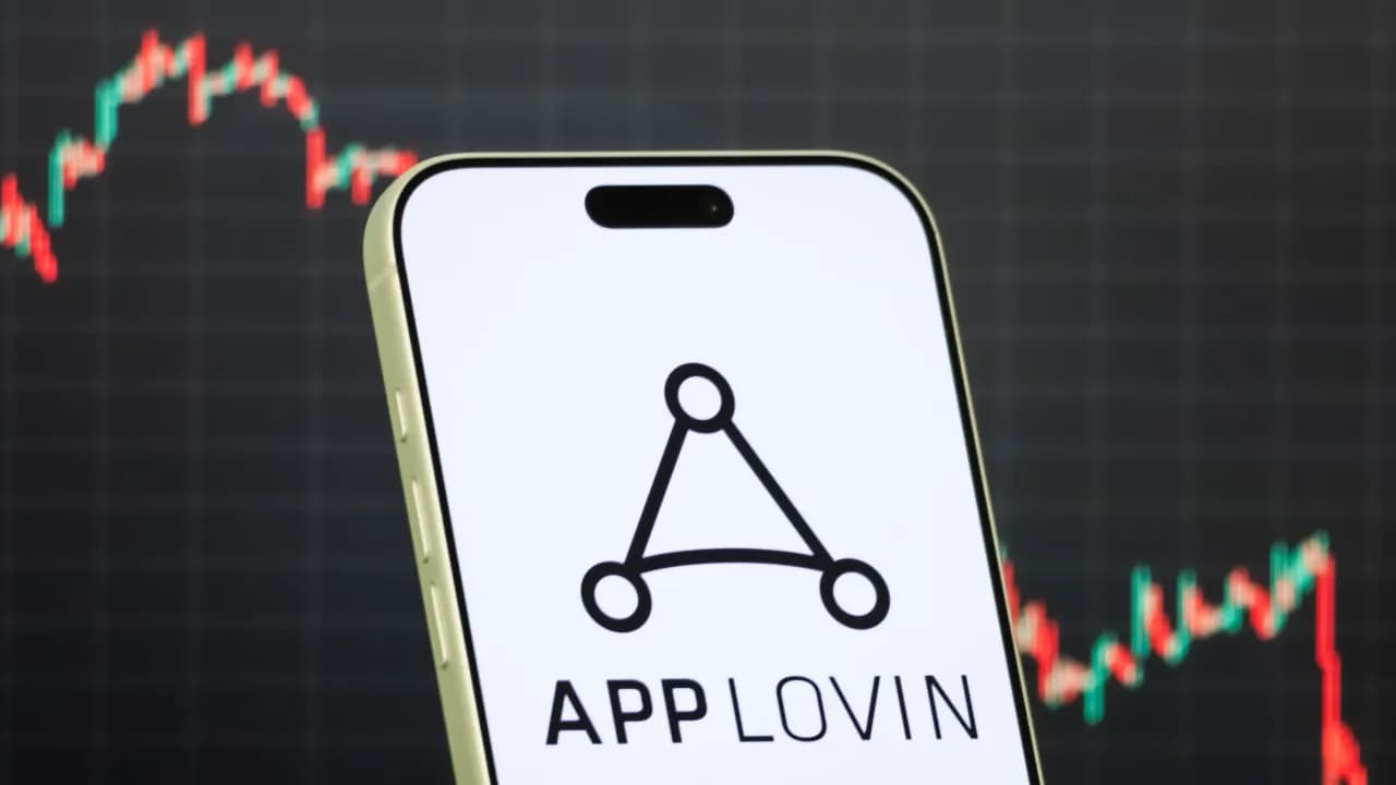 https://stocktwits.com/news articles/markets/equity/app stock dips below 300 for first time in over a year analyst cuts target by 60 but believes business remains high quality/cZYBydLRJNt https://stocktwits.com/news articles/markets/equity/app stock dips below 300 for first time in over a year analyst cuts target by 60 but believes business remains high quality/cZYBydLRJNt