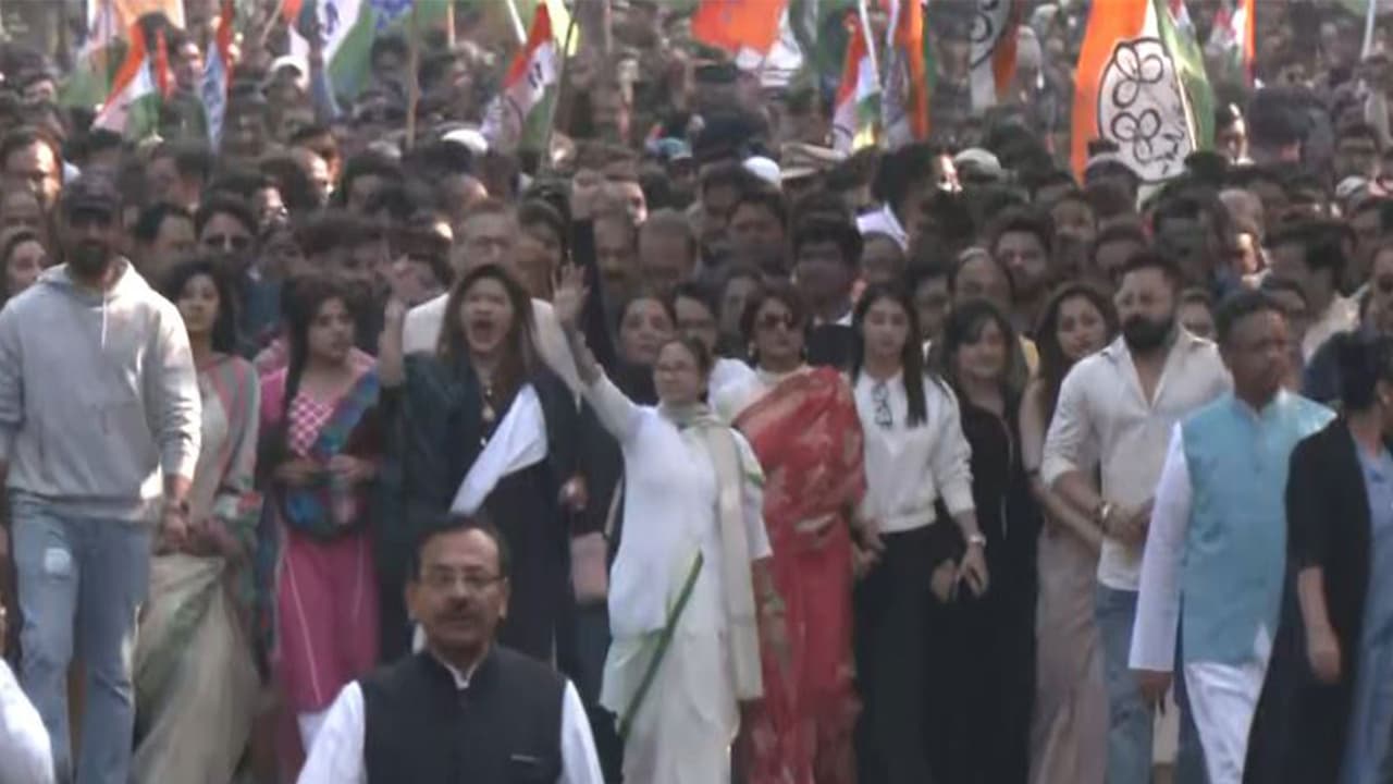 West Bengal CM Mamata Banerjee leads protest in Kolkata (Photo/ANI) West Bengal CM Mamata Banerjee leads protest in Kolkata (Photo/ANI)