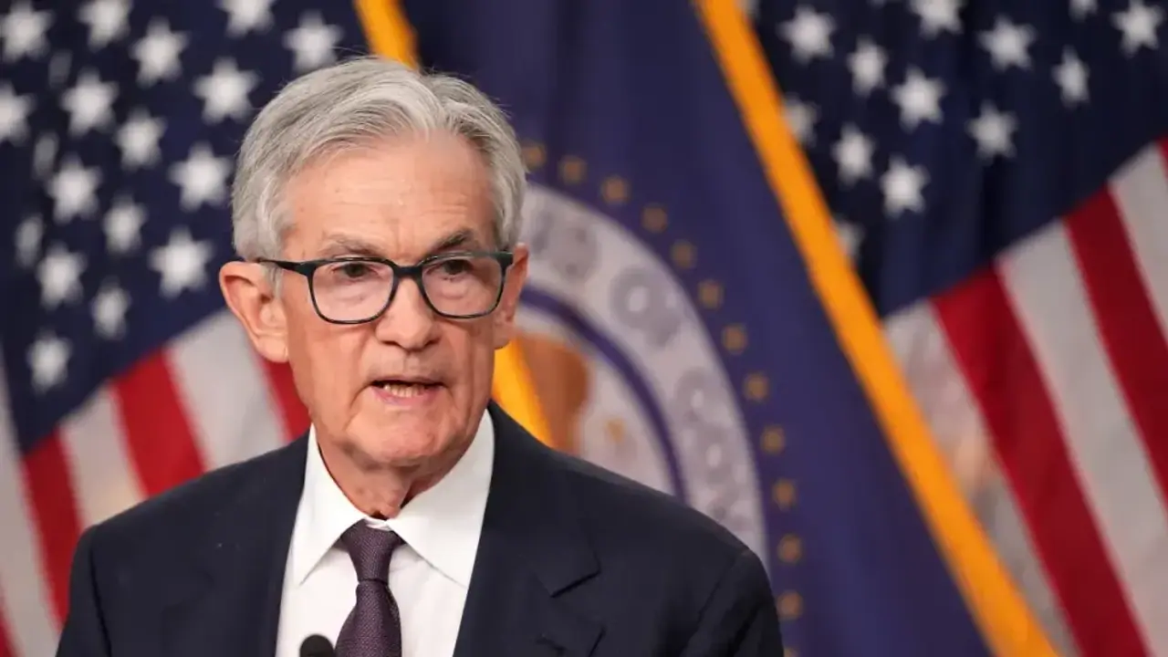 https://stocktwits.com/news articles/markets/equity/fed chair powell says never asked for meeting with trump/chif5NDRbjF