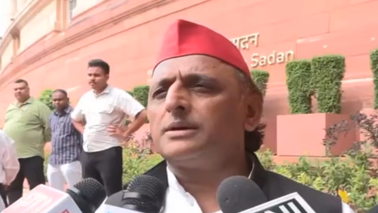 SP Chief Akhilesh Yadav (File Photo: ANI) SP Chief Akhilesh Yadav (File Photo: ANI)