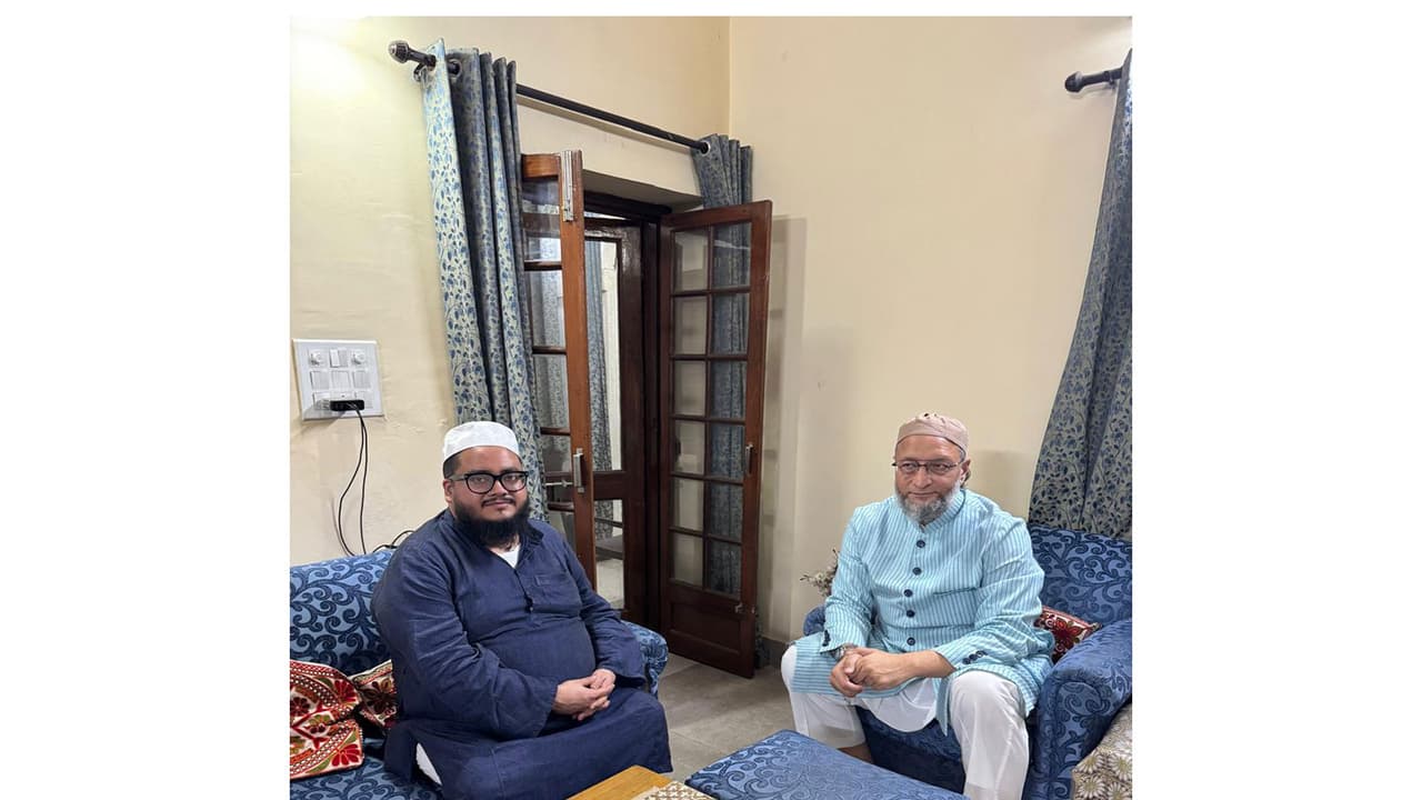 AIMIM chief Asaduddin Owaisi with Badruddin Ajmal’s son, Abdul Rahman Ajmal (Photo Source: AIMIM chief Asaduddin Owaisi) AIMIM chief Asaduddin Owaisi with Badruddin Ajmal’s son, Abdul Rahman Ajmal (Photo Source: AIMIM chief Asaduddin Owaisi)