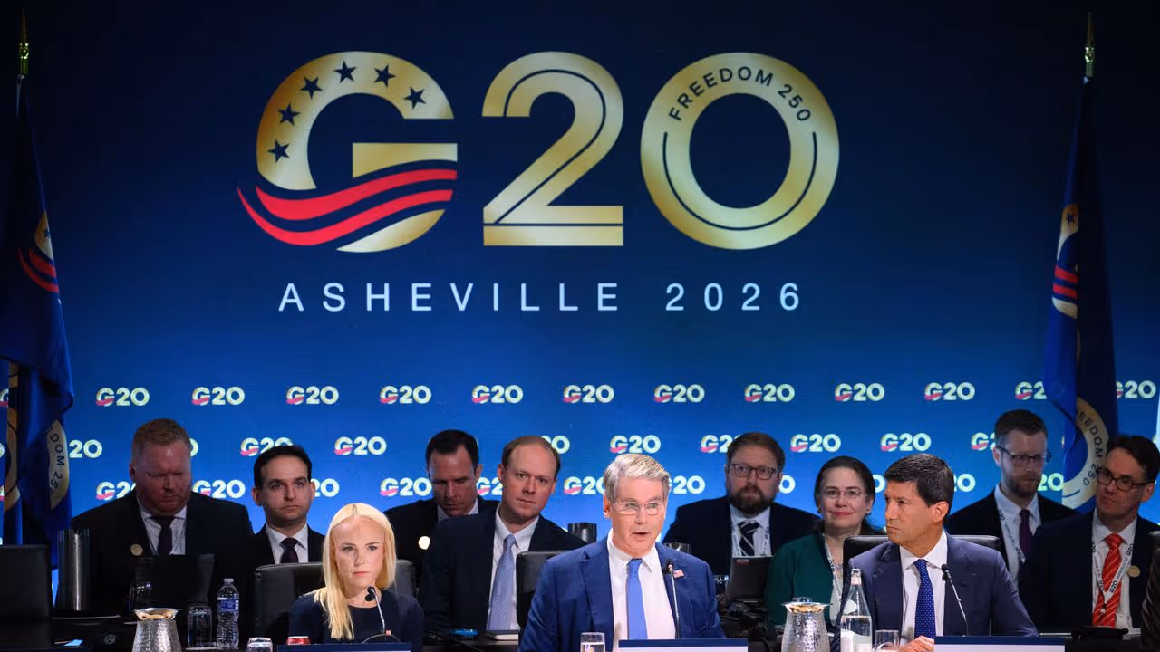 https://stocktwits.com/news articles/markets/equity/g20 backs digital assets growth goldman sachs citi bof a among 21 banks planning to launch stablecoin company in 2027/cZsAp8SRJup https://stocktwits.com/news articles/markets/equity/g20 backs digital assets growth goldman sachs citi bof a among 21 banks planning to launch stablecoin company in 2027/cZsAp8SRJup