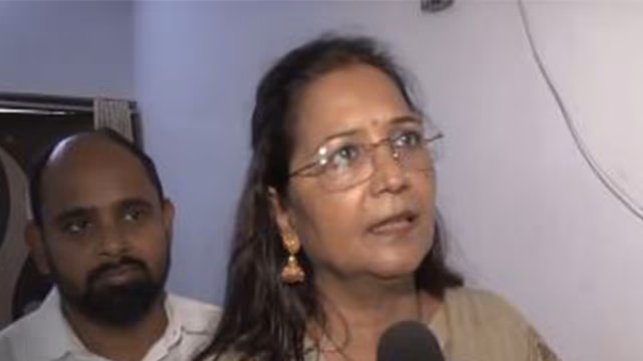 RLD MLA Snehlata Kushwaha (Photo/ANI) RLD MLA Snehlata Kushwaha (Photo/ANI)