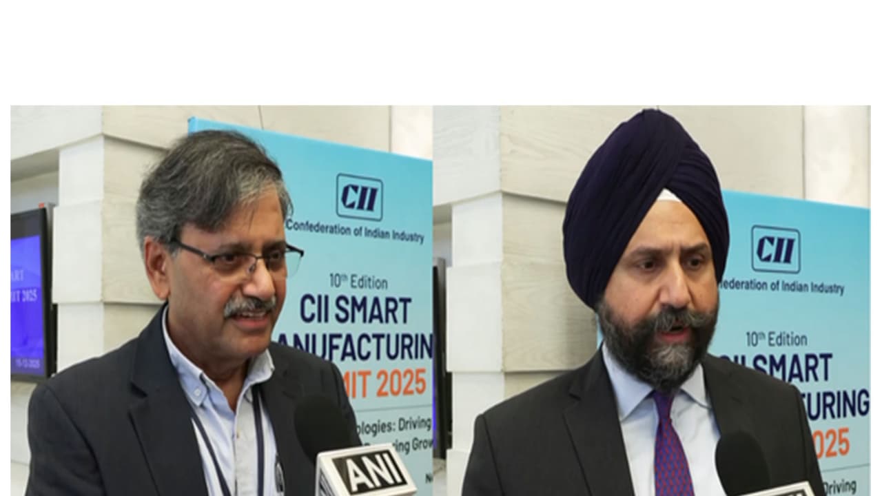 C V Raman, Executive Committee Member and former CTO of Maruti Suzuki India Ltd; Tejpreet Singh Chopra, CEO of Bharat Light & Power Ltd (Photo/ANI) C V Raman, Executive Committee Member and former CTO of Maruti Suzuki India Ltd; Tejpreet Singh Chopra, CEO of Bharat Light & Power Ltd (Photo/ANI)