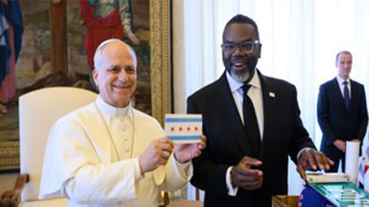 Pope Leo XIV meets Chicago Mayor Brandon Johnson. (Photo: X/@ChicagosMayor) Pope Leo XIV meets Chicago Mayor Brandon Johnson. (Photo: X/@ChicagosMayor)