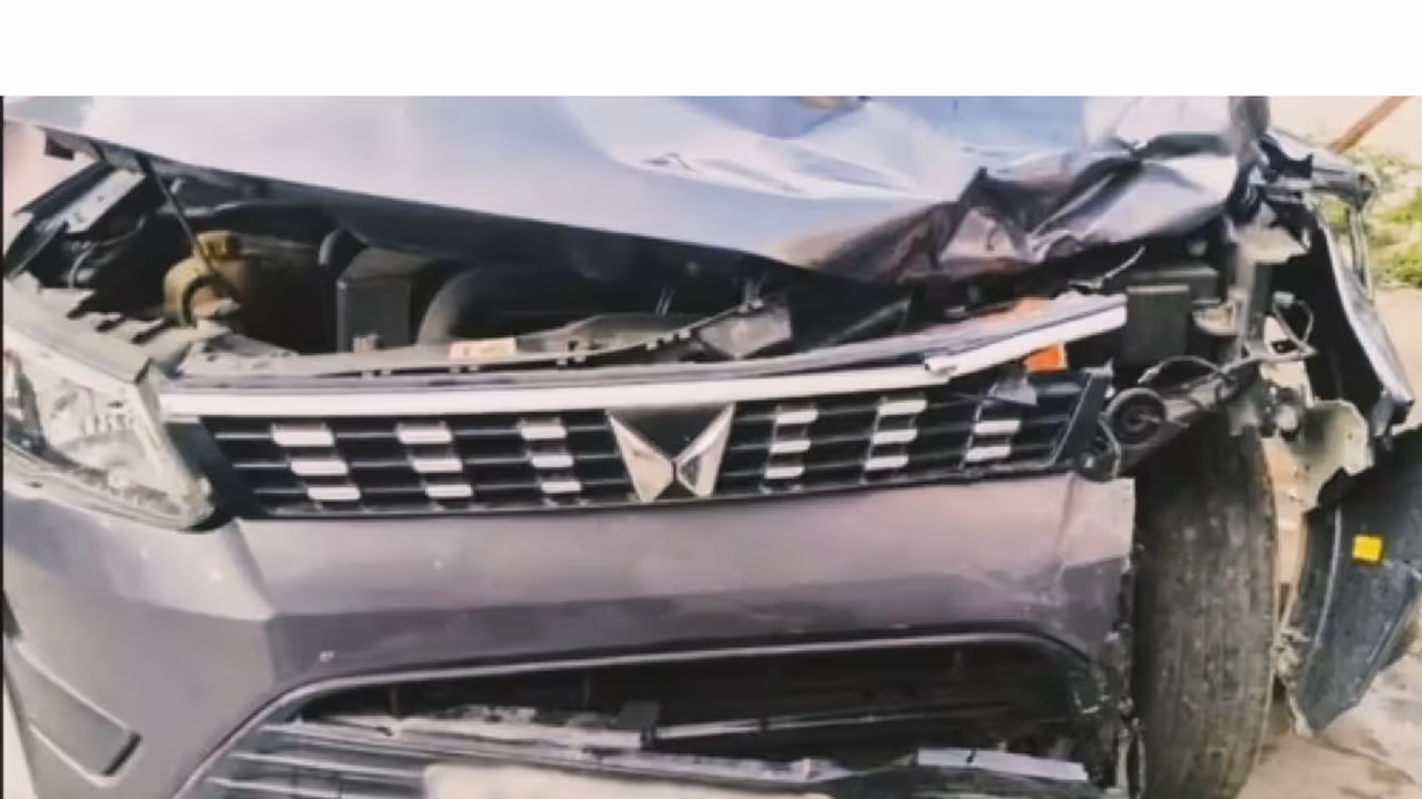 The damaged XUV involved in a fatal hit and run accident in Hyderabad's Hydershakote. (Photo: @NewsMeter_In/X) The damaged XUV involved in a fatal hit and run accident in Hyderabad's Hydershakote. (Photo: @NewsMeter_In/X)