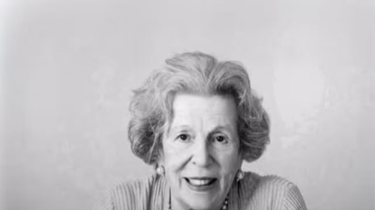 Simone Tata (Photo/Instagram@lakmeindia)