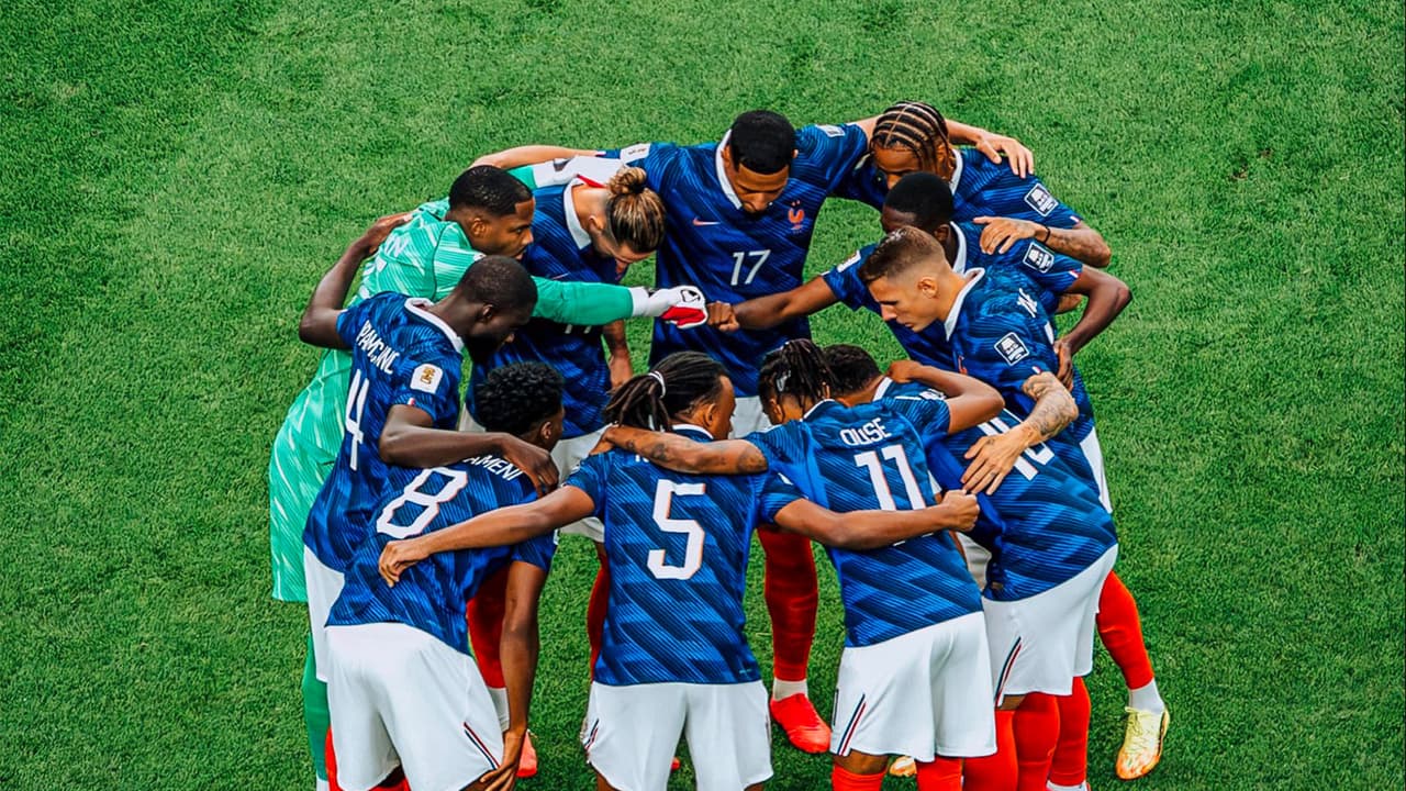 French National Football Team in a hurdle (Photo/X@equipedefrance) French National Football Team in a hurdle (Photo/X@equipedefrance)