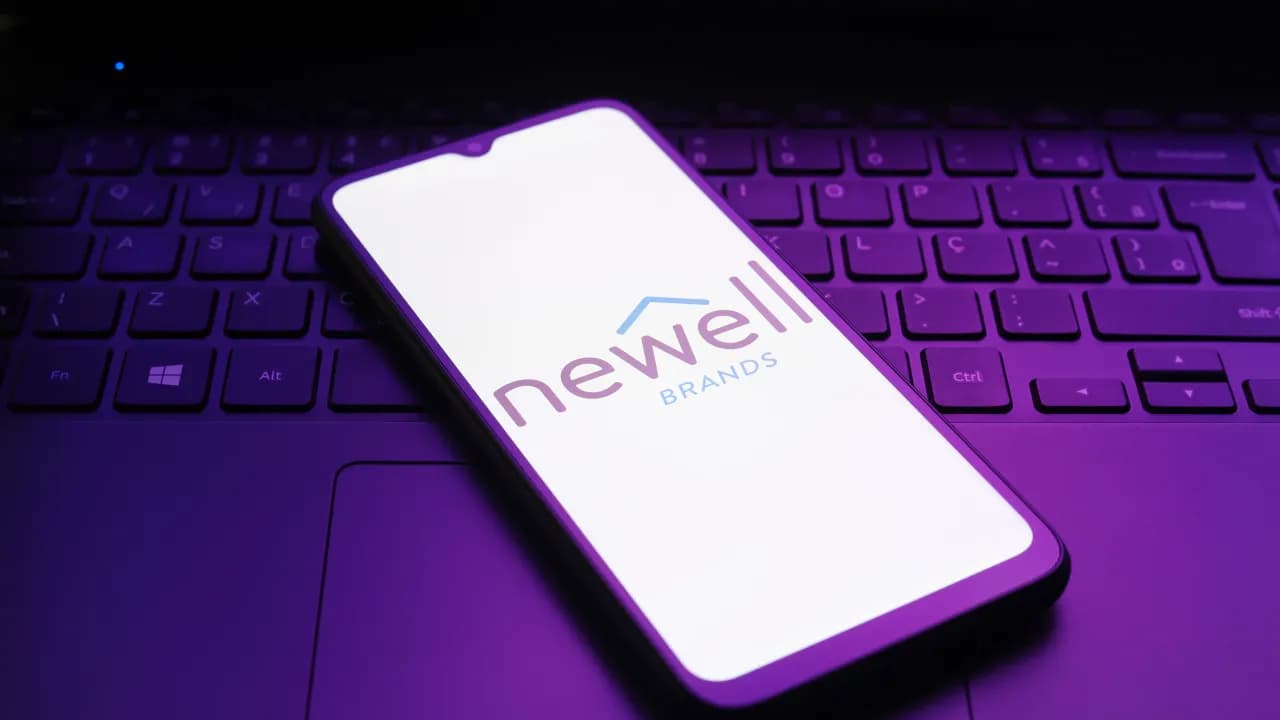 https://stocktwits.com/news articles/markets/equity/newell brands upgraded to overweight by jp morgan on sharper product focus lower headcount/chlnSTIRRR3