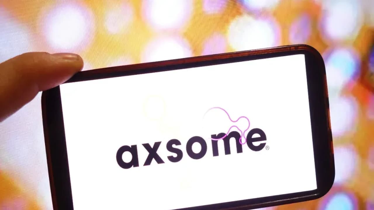 https://stocktwits.com/news articles/markets/equity/axsome receives fda refusal to file letter/chlEQopRbyI