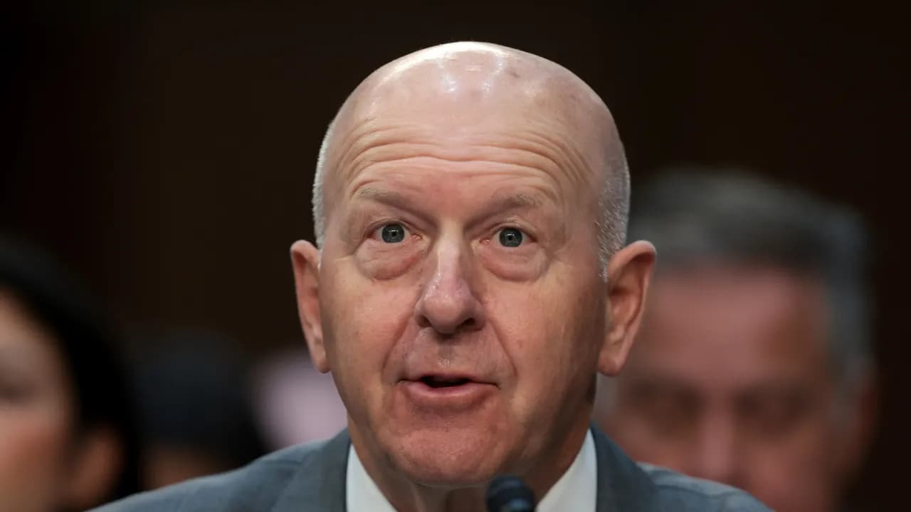 https://stocktwits.com/news articles/markets/equity/goldman sachs ceo sees 25 bps fed rate cut as done deal/chwN5NiRdH4 https://stocktwits.com/news articles/markets/equity/goldman sachs ceo sees 25 bps fed rate cut as done deal/chwN5NiRdH4