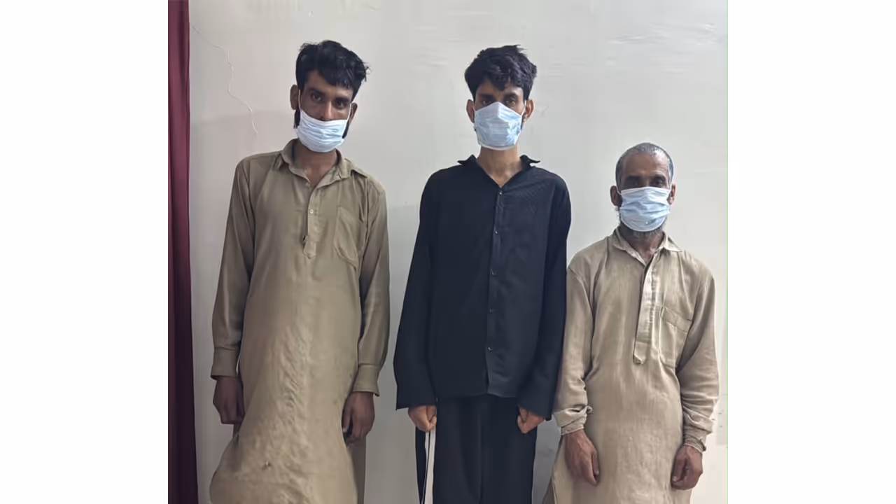 Rajouri Police bust LeT linked terror module, arrest three OGWs (Photo/Police) Rajouri Police bust LeT linked terror module, arrest three OGWs (Photo/Police)