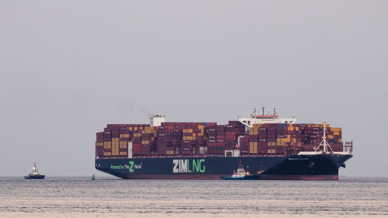 https://stocktwits.com/news articles/markets/equity/zim stock rises overnight after shipper raises 2026 guidance even as hapag lloyd deal hits israeli hurdle/cZDvckyRBmb https://stocktwits.com/news articles/markets/equity/zim stock rises overnight after shipper raises 2026 guidance even as hapag lloyd deal hits israeli hurdle/cZDvckyRBmb