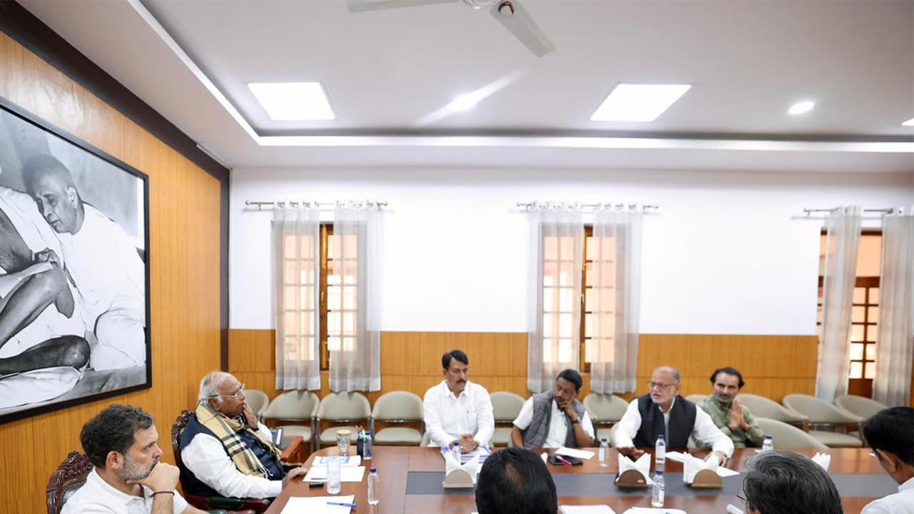AICC holds key meeting with Gujarat Congress Leaders ahead of local body polls. (Photo/AICC) AICC holds key meeting with Gujarat Congress Leaders ahead of local body polls. (Photo/AICC)