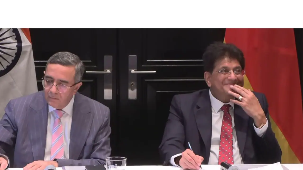 Union Min Piyush Goyal (R) and Ambassador to Germany Ajit Vinayak Gupte (L) (Photo/ANI) Union Min Piyush Goyal (R) and Ambassador to Germany Ajit Vinayak Gupte (L) (Photo/ANI)