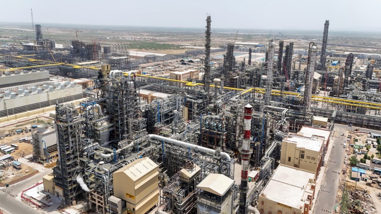 Image of refinery (File Photo ANI) Image of refinery (File Photo ANI)