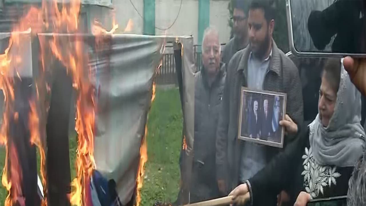 Peoples Democratic Party (PDP) chief Mehmooba Mufti (Photo/ANI) Peoples Democratic Party (PDP) chief Mehmooba Mufti (Photo/ANI)