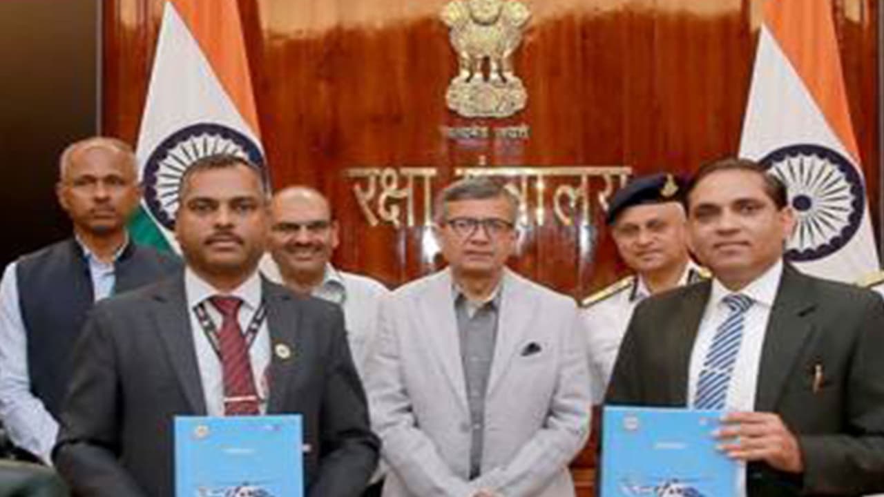 MoD inks Rs 5,083 crore contracts (Photo: PIB) MoD inks Rs 5,083 crore contracts (Photo: PIB)