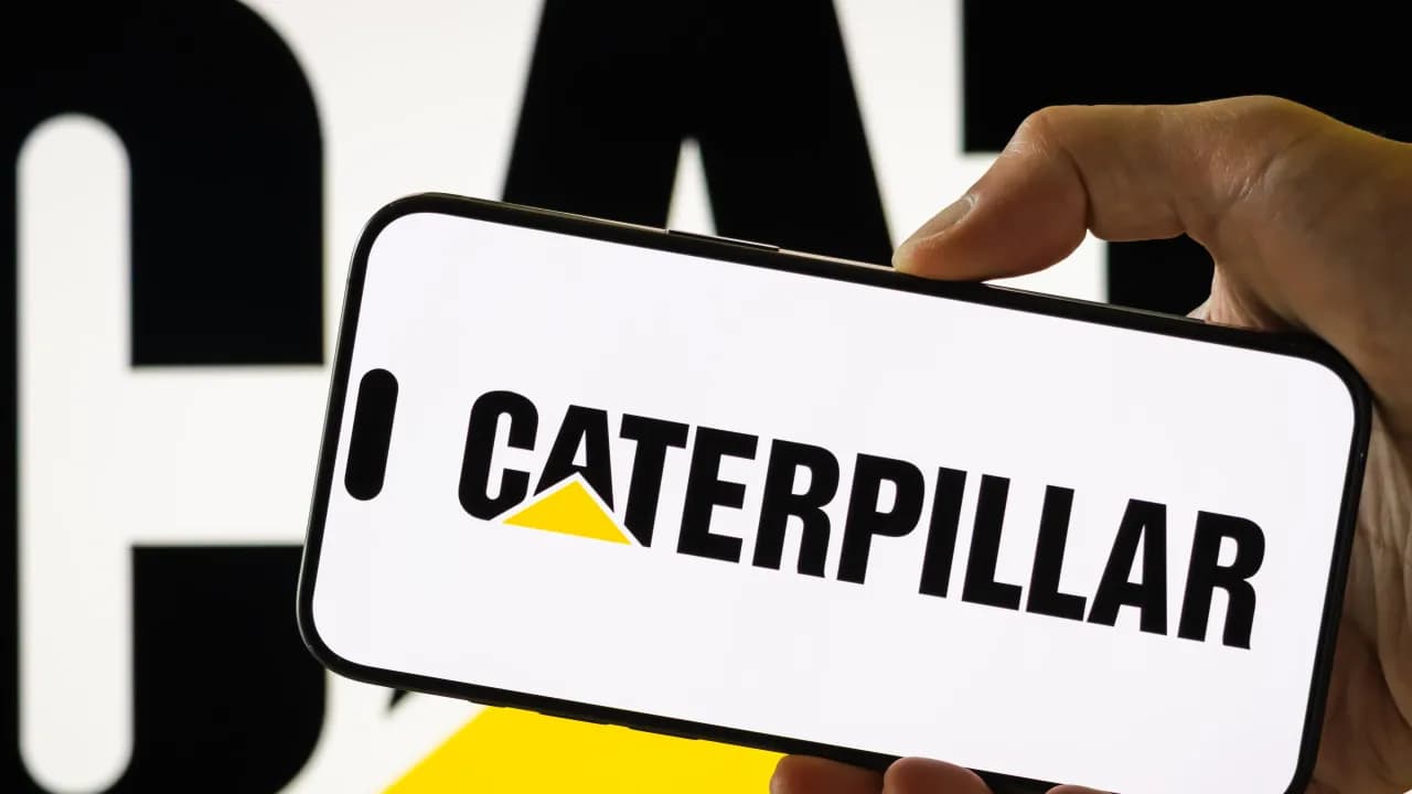 https://stocktwits.com/news articles/markets/equity/cat stock slides 8 percent baird downgrades caterpillar over data center backlash/cZNTRjvRJTi https://stocktwits.com/news articles/markets/equity/cat stock slides 8 percent baird downgrades caterpillar over data center backlash/cZNTRjvRJTi