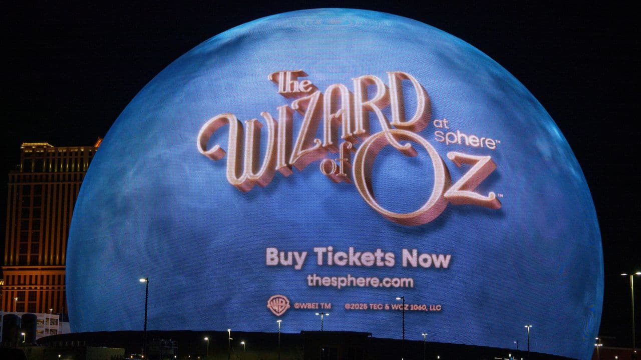 https://stocktwits.com/news articles/markets/equity/sphr stock slapped with downgrade as wizard of oz interest cools but retail is extremely bullish/cZDs8ylRBjD https://stocktwits.com/news articles/markets/equity/sphr stock slapped with downgrade as wizard of oz interest cools but retail is extremely bullish/cZDs8ylRBjD