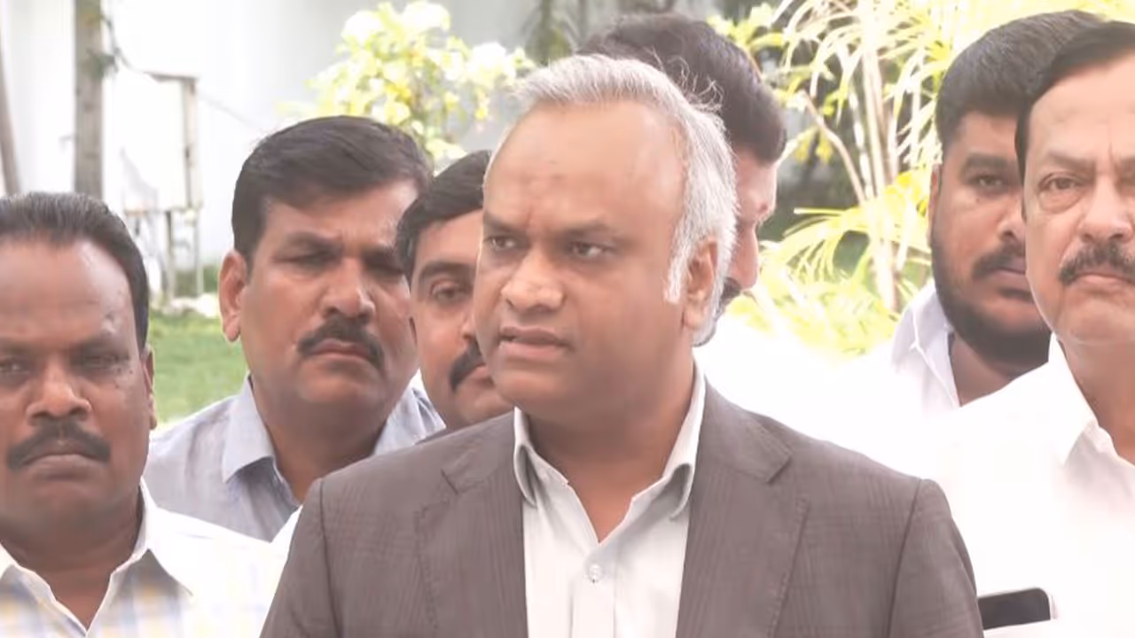 Karnataka Minister Priyank Kharge (Photo/ANI) Karnataka Minister Priyank Kharge (Photo/ANI)