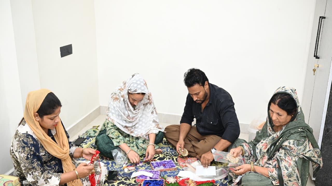 Danish Imam's family with Rakhis (Photo/ANI) Danish Imam's family with Rakhis (Photo/ANI)