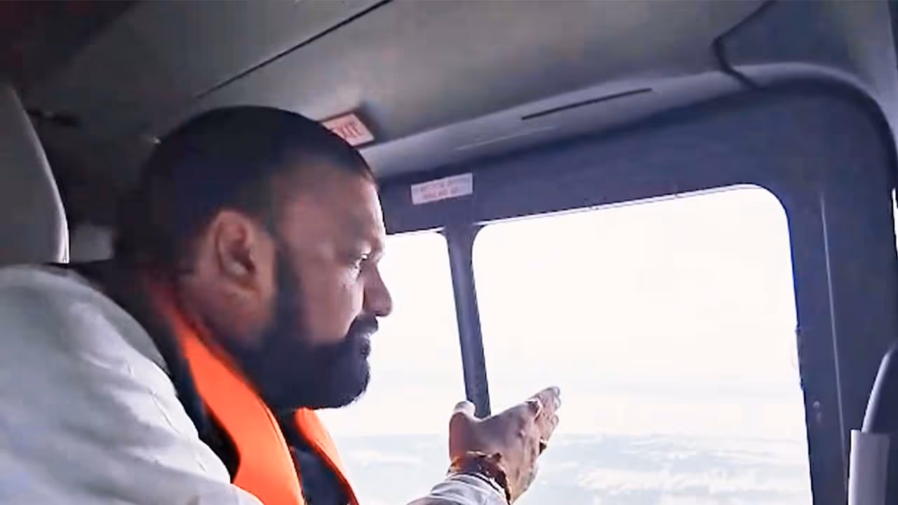 CM Samrat Choudhary conducts aerial survey of flood hit areas (Photo/@samrat4bjp) CM Samrat Choudhary conducts aerial survey of flood hit areas (Photo/@samrat4bjp)