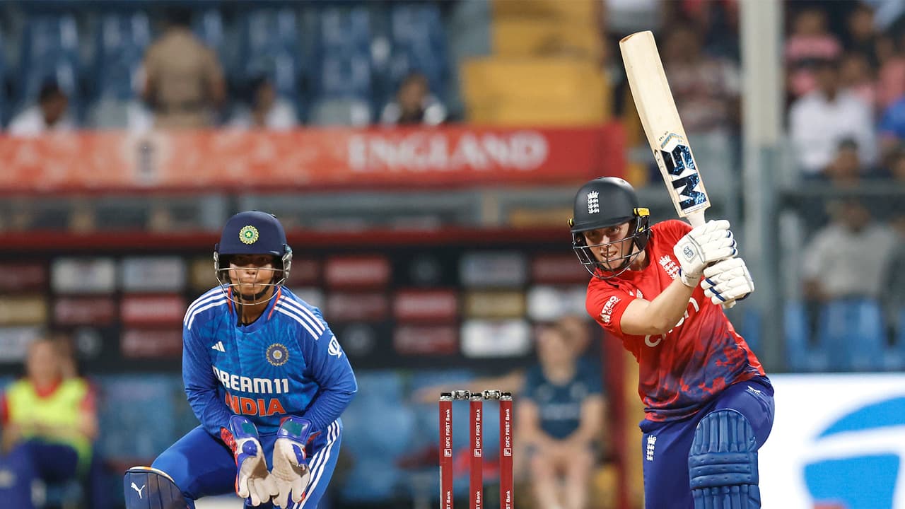 England batter Heather Knight (File Photo/ANI) England batter Heather Knight (File Photo/ANI)