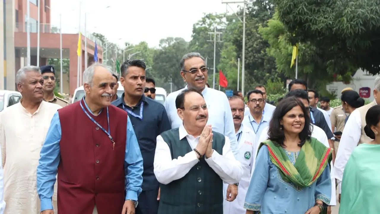 Union Minister JP Nadda inspects AMCC and ANC at PGIMER Chandigarh (Photo/@MoHFW_INDIA) Union Minister JP Nadda inspects AMCC and ANC at PGIMER Chandigarh (Photo/@MoHFW_INDIA)