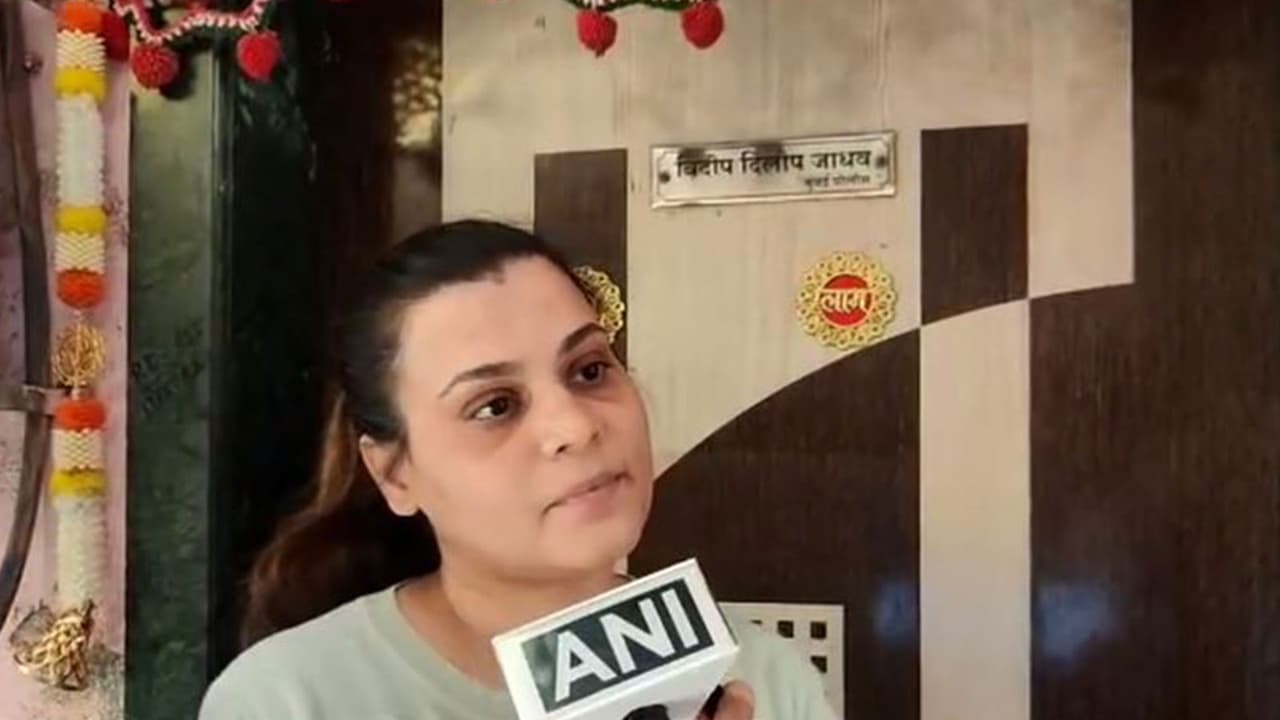 Shruti Walekar, neighbour of Ajit Pawar's PSO (Photo/ANI) Shruti Walekar, neighbour of Ajit Pawar's PSO (Photo/ANI)