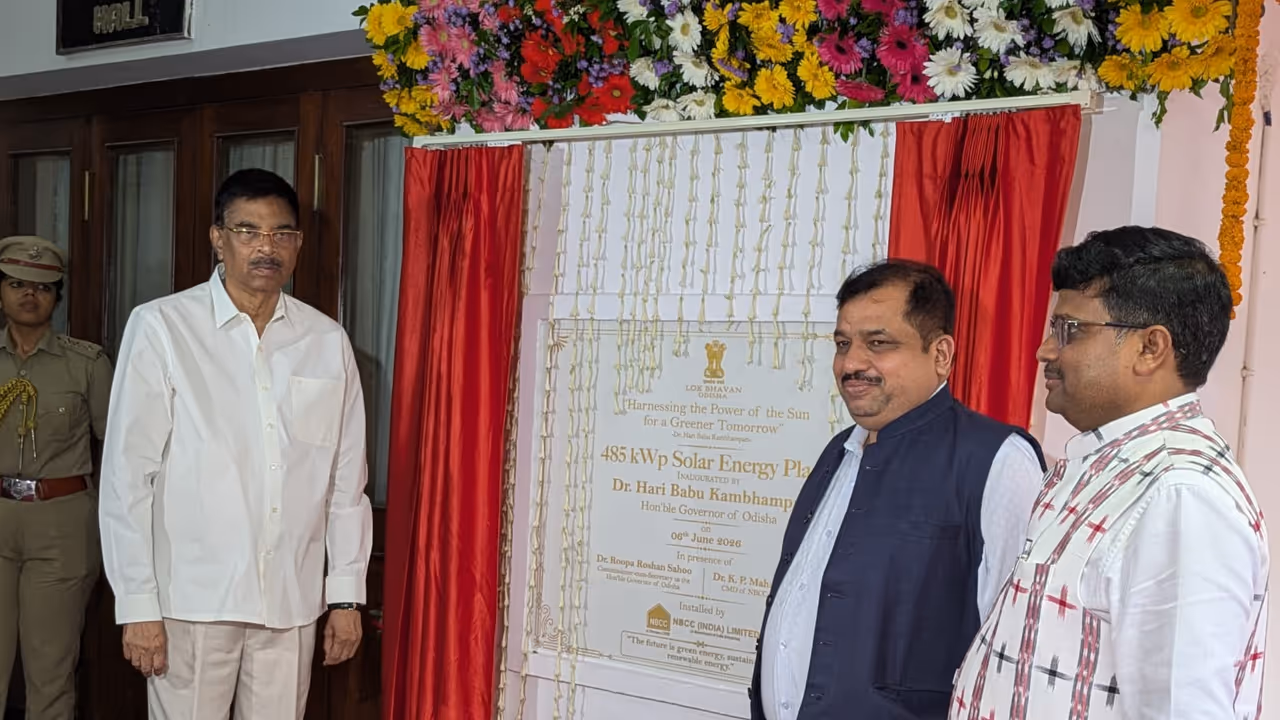 Odisha Governor inaugurates 485 kWp Solar Plant at Lok Bhavan (Photo/LokBhavanOdisha) Odisha Governor inaugurates 485 kWp Solar Plant at Lok Bhavan (Photo/LokBhavanOdisha)