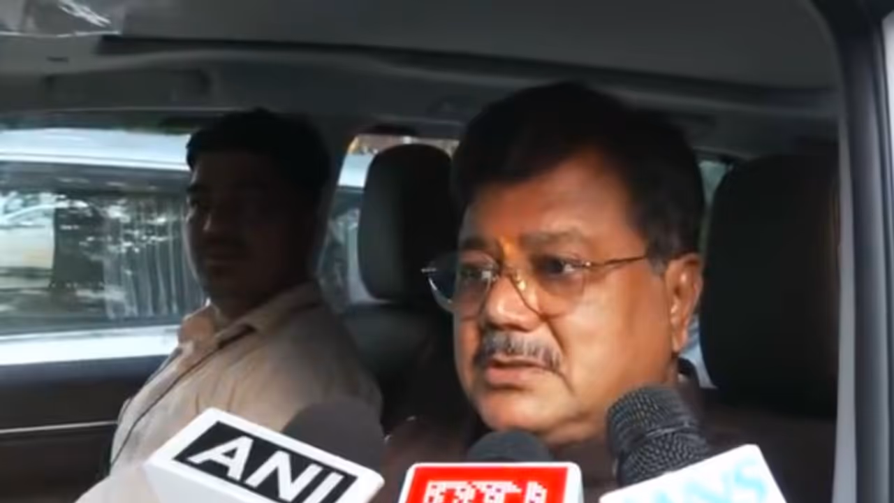 BJP) leader Pravin Darekar (Photo/ANI) BJP) leader Pravin Darekar (Photo/ANI)