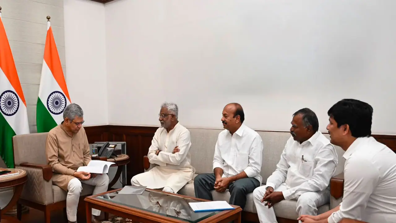 YSRCP MPs seek independent probe into alleged AP govt social media takedowns (Photo/YSRCP office) YSRCP MPs seek independent probe into alleged AP govt social media takedowns (Photo/YSRCP office)