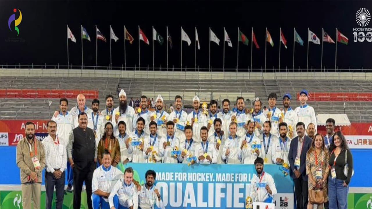 The Indian gold medal winning hockey team. (Photo: @TheHockeyIndia X) The Indian gold medal winning hockey team. (Photo: @TheHockeyIndia X)