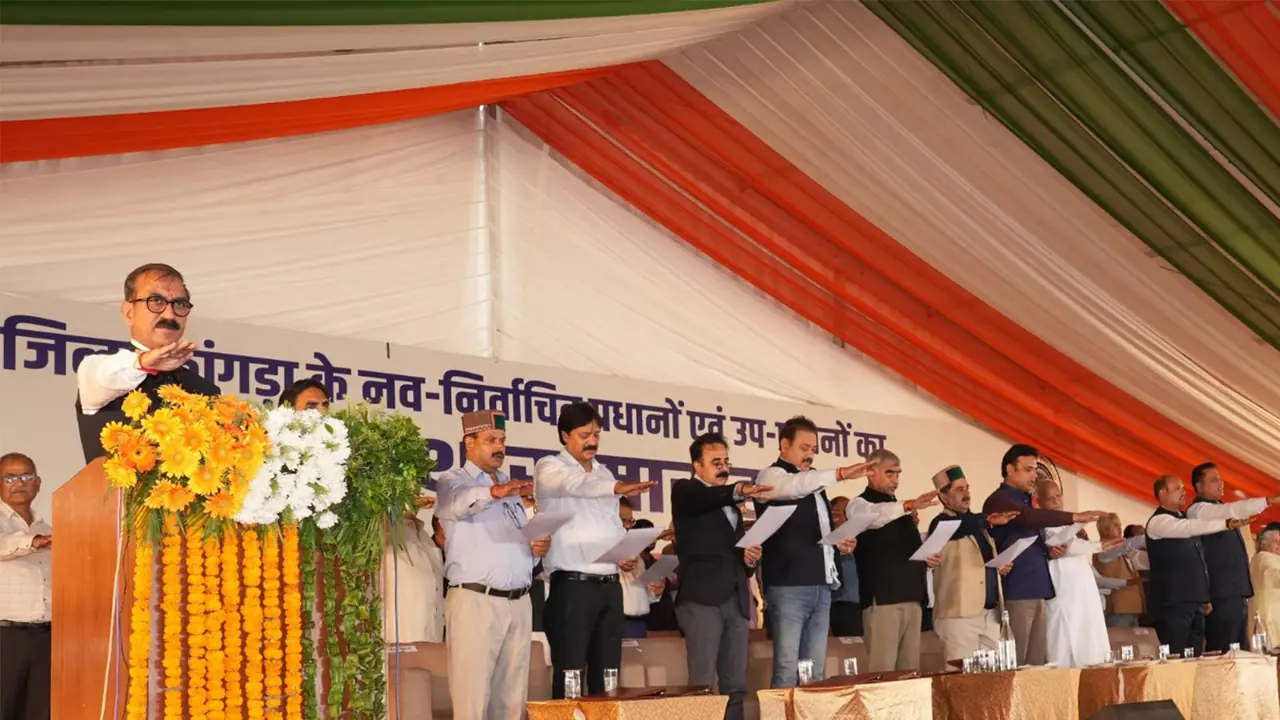 Himachal Pradesh CM Thakur Sukhvinder Singh Sukhu administers oath to newly elected Panchayat Pradhans, Up Pradhans of Kangra district (Photo: x/@SukhuSukhvinder) Himachal Pradesh CM Thakur Sukhvinder Singh Sukhu administers oath to newly elected Panchayat Pradhans, Up Pradhans of Kangra district (Photo: x/@SukhuSukhvinder)