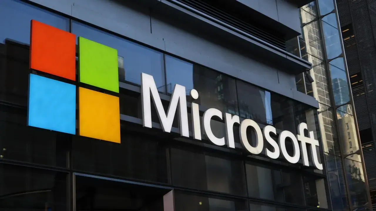 https://stocktwits.com/news articles/markets/equity/msft stock gets slew of price target hikes ahead of earnings td cowen sees higher than normal azure beat potential/cZxWCioRBrR https://stocktwits.com/news articles/markets/equity/msft stock gets slew of price target hikes ahead of earnings td cowen sees higher than normal azure beat potential/cZxWCioRBrR