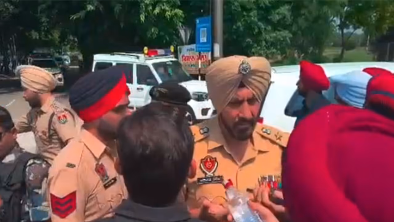 BJP leader and former Union Minister Ravneet Singh Bittu was detained by Punjab Police (Photo/ Union Ministeroffice) BJP leader and former Union Minister Ravneet Singh Bittu was detained by Punjab Police (Photo/ Union Ministeroffice)